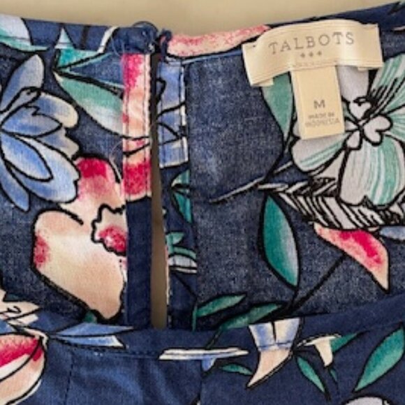TALBOTS Sleeveless Blue Floral Pleated Neckline Tank Top M - Picture 3 of 14